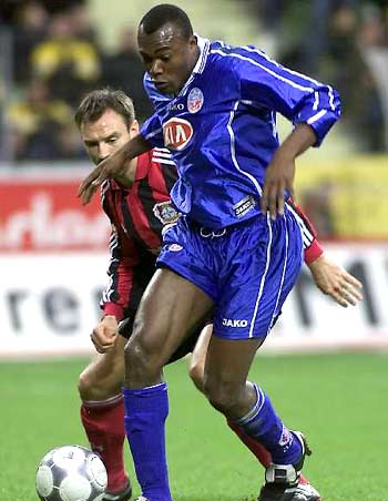 无悬念地荣 无悬念地荣